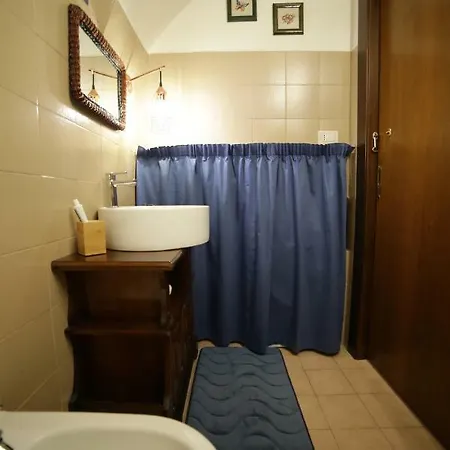 Casa Famoso بيت للعطل